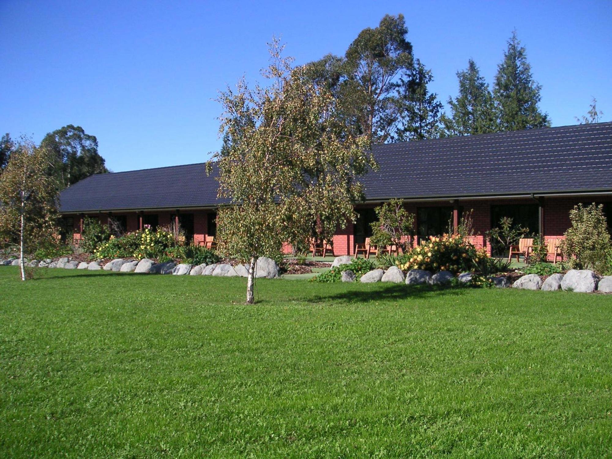 Donegal House Hotel Kaikoura Exterior photo